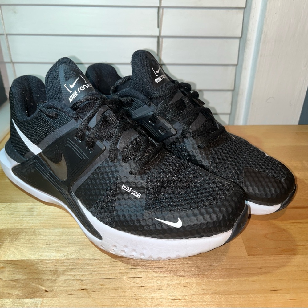 Nike Black and White Running Sneakers
